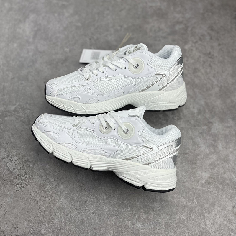 آدیداس آستیر سفید adidas Astir